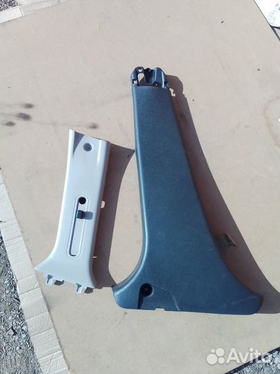 Обшивки средней стойки левые LADA X-Ray