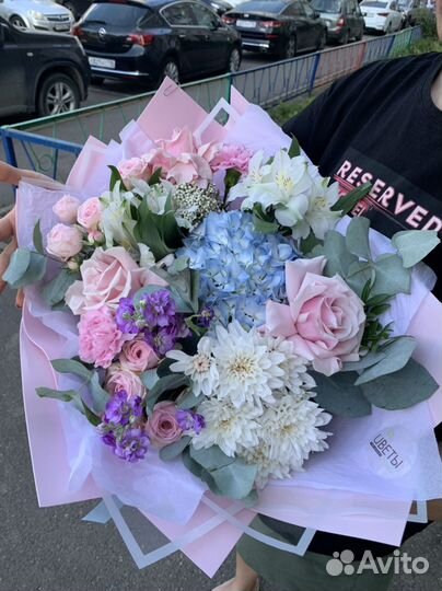 Живые цветы букеты