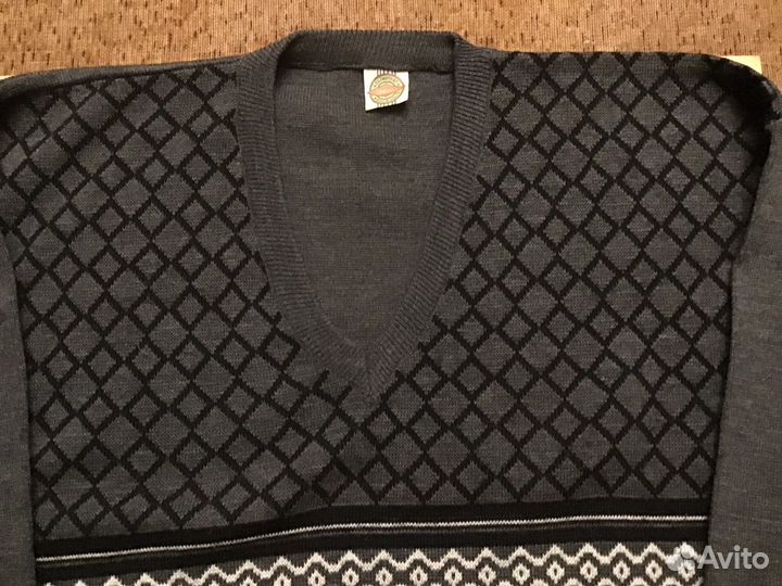 Два джемпера