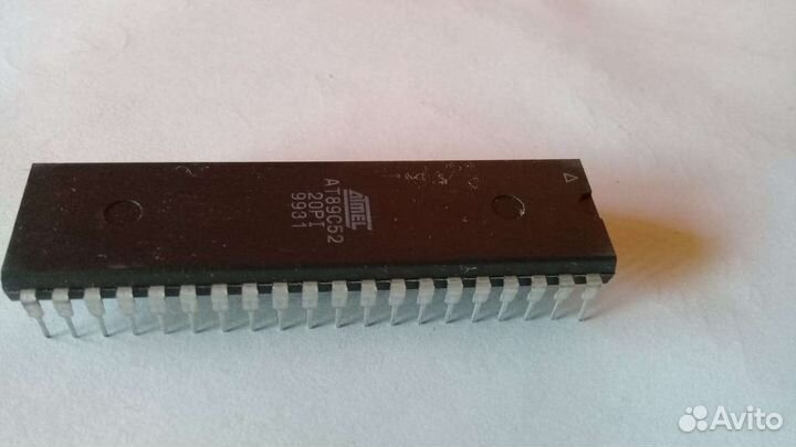 Микроконтроллер Atmel AT89C52