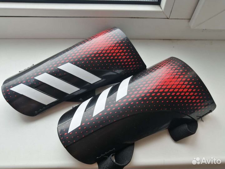Щитки футбольные adidas