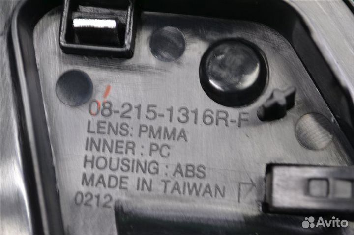 Фонарь правый Nissan Almera N16 2000-2006
