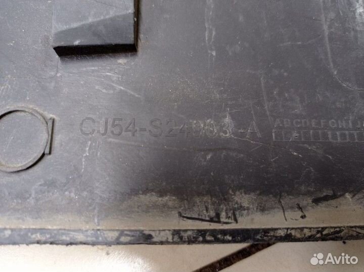 Молдинг двери задней левой Ford Kuga