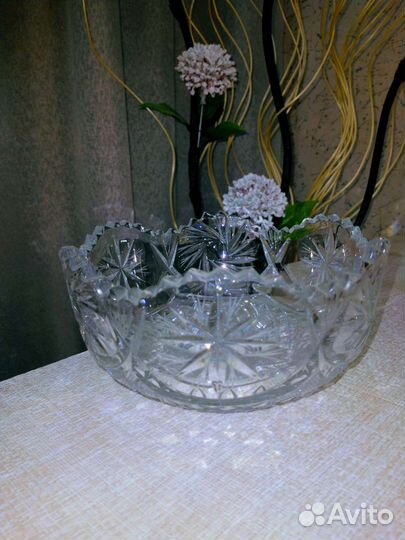Ваза хрустальная