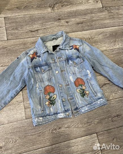 Джинсовая куртка