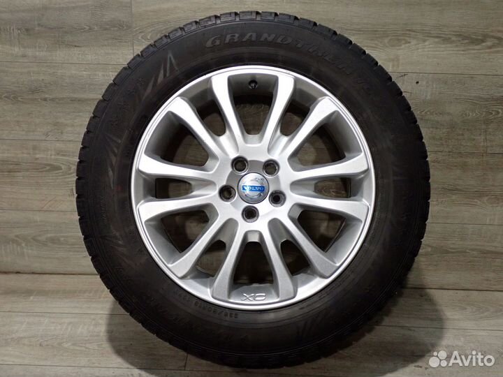 Оригинальные R18 колеса Volvo XC60 Шипы
