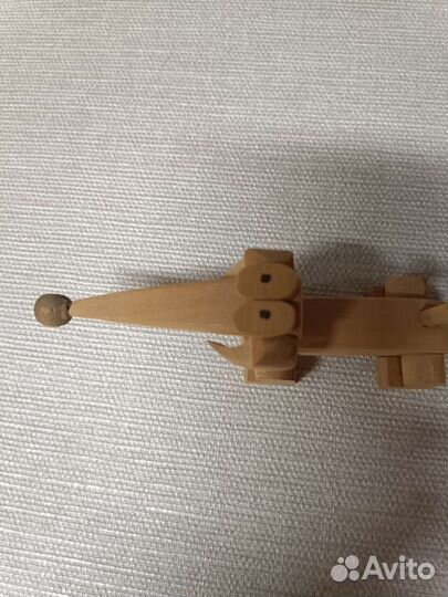 Заяц фигурка из дерева