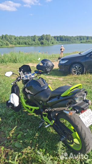 Suzuki GSR 600