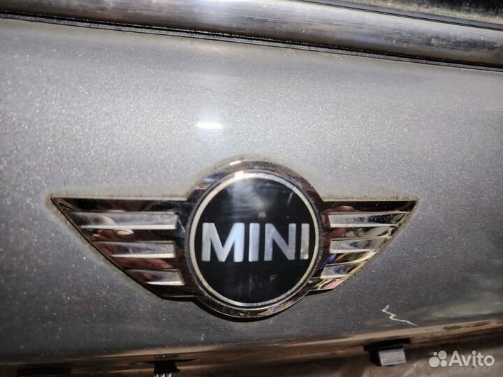 Эмблема Mini