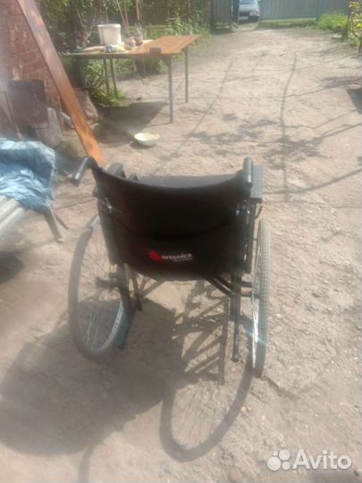 Инвалидная коляска