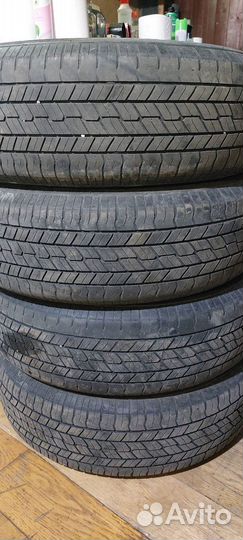 Yokohama C33 215/70 R16 100