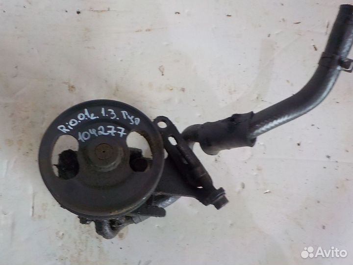 Насос гидроусилителя KIA RIO 1