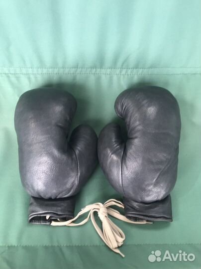 Боксёрские перчатки