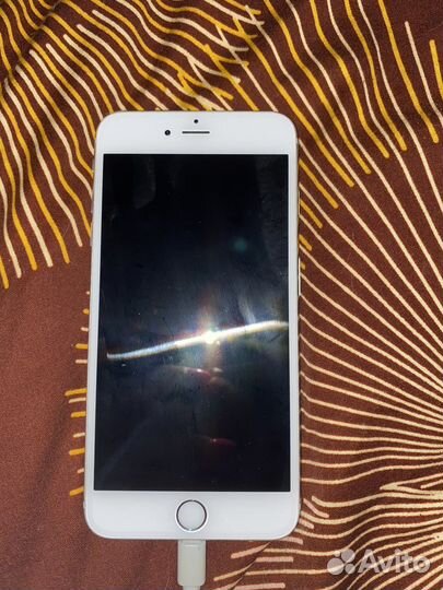 Телефон iPhone 6s plus