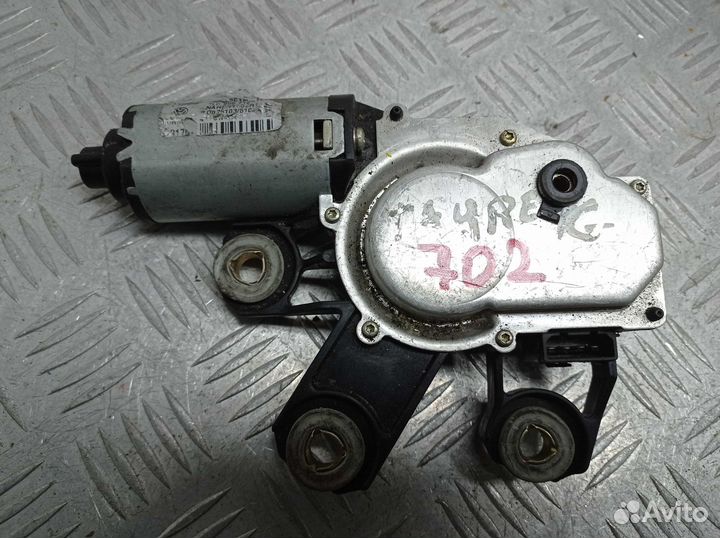 Двигатель стеклоочистителя задний Volkswagen Touar