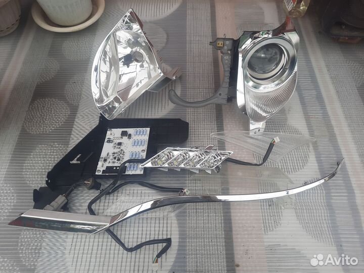 Линза фары toyota rav 4