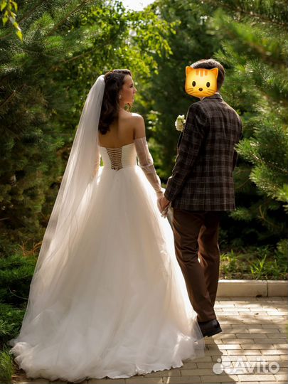 Свадебное платье