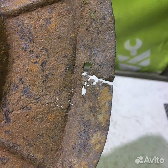 Щит опорный задний правый Мазда Мазда 3 бк