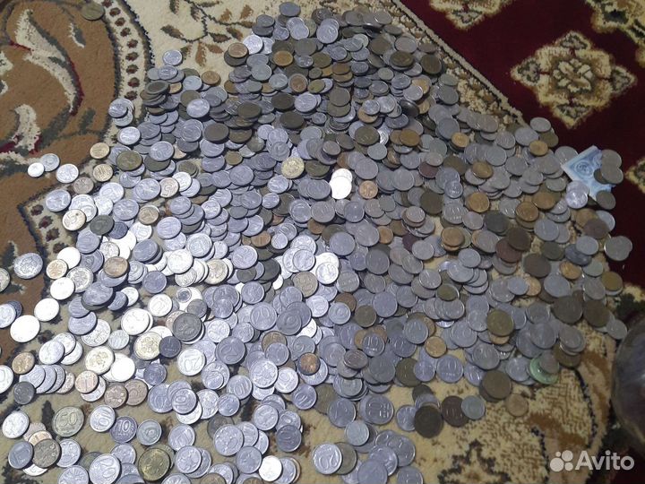 Продам монеты