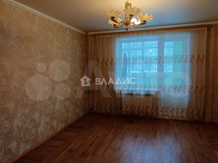 4-к. квартира, 80,7 м², 1/16 эт.