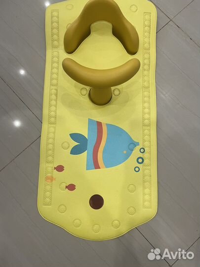 Коврик с подставкой для купания