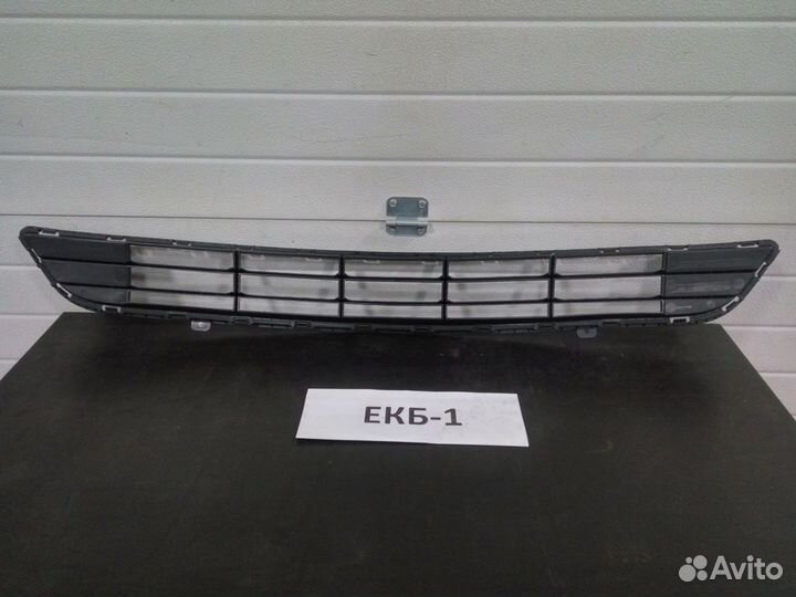 Решетка в бампер нижняя Kia Sportage 2016-2018