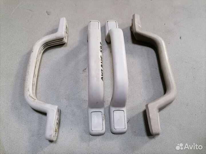 Ручка потолочная Toyota Lite Ace 1989 комплект