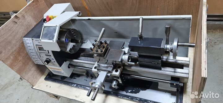 Токарный по металлу WM210