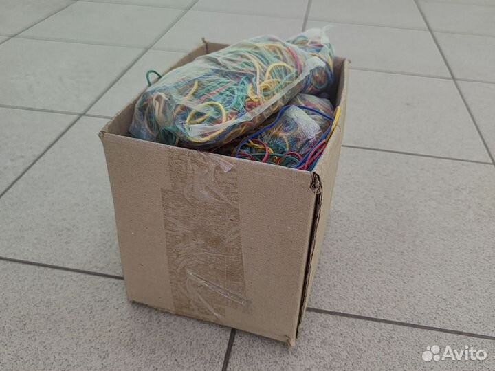 Коробка денежных резинок