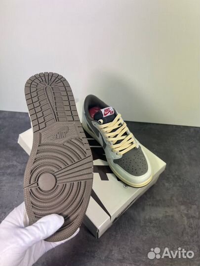 Кроссовки Travis Scott x Air Jordan 1 Low OG Rever