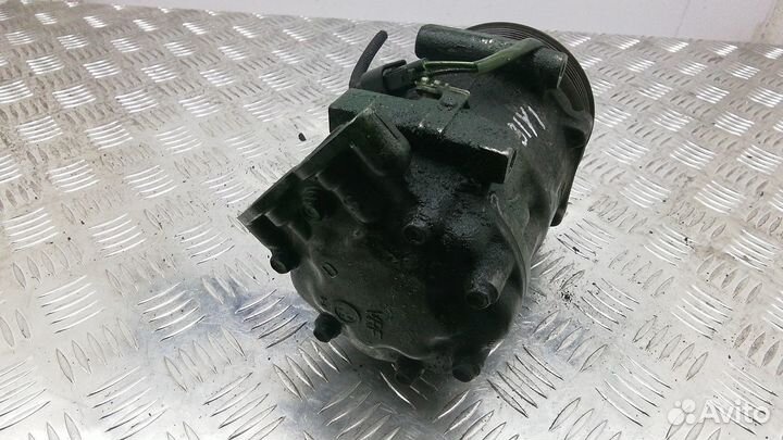 Компрессор кондиционера Volvo C30 2009 1677171