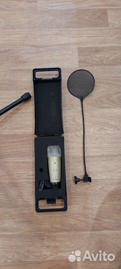 Студийный микрофон Behringer C1