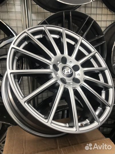 Диски Hyundai R18 5x114,3 Silver Gloss