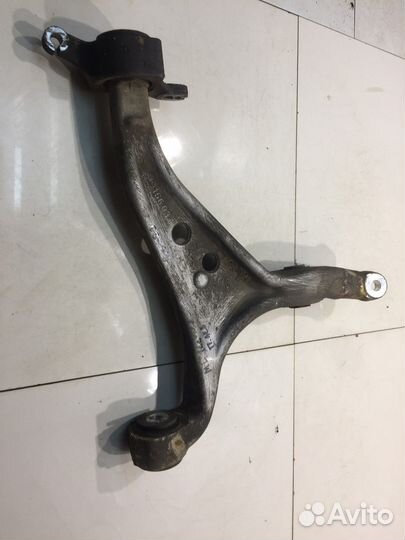 Рычаги подвески (передний, левый)