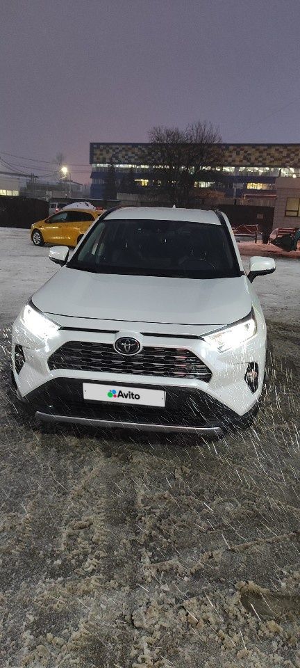 Toyota RAV4: фото владельца