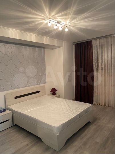 2-к. квартира, 56 м², 1/5 эт.