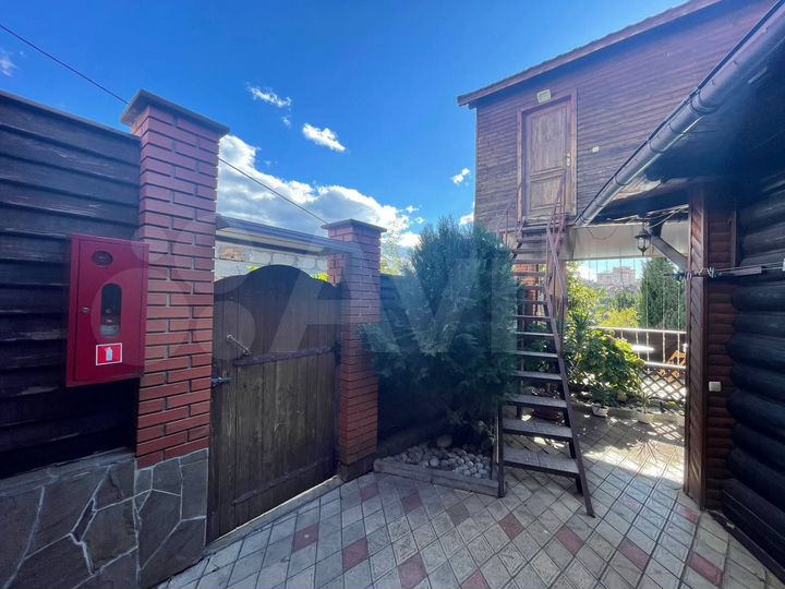 Гостиница, 250 м²