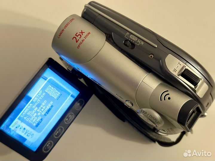 Видеокамера canon