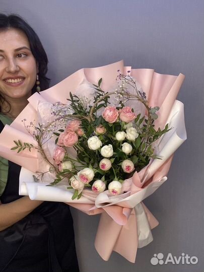 Букет любовь кустовые розы