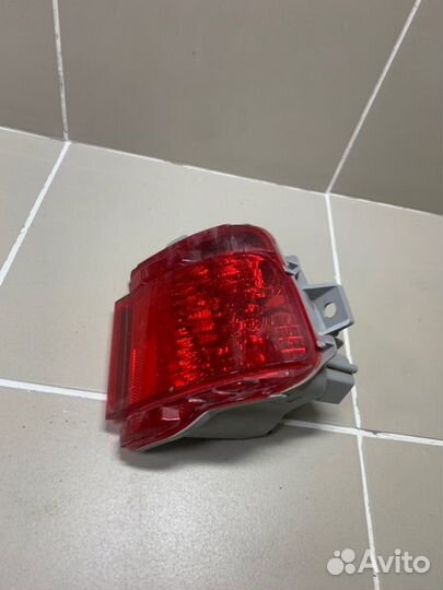 Фонарь в бампер задний левый Toyota Land Cruiser