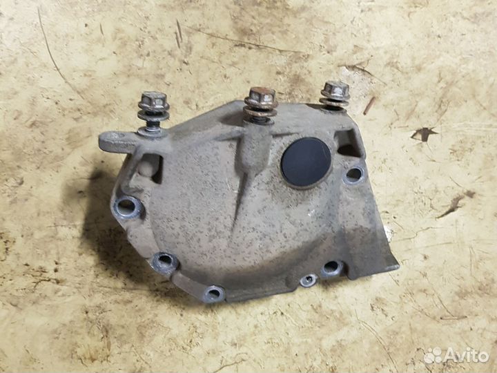 Крышка ремня грм Рено Логан