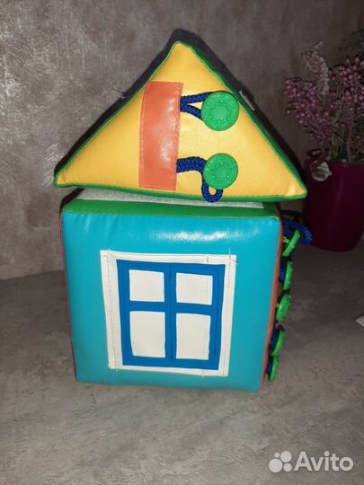 Бизиборд домик бу