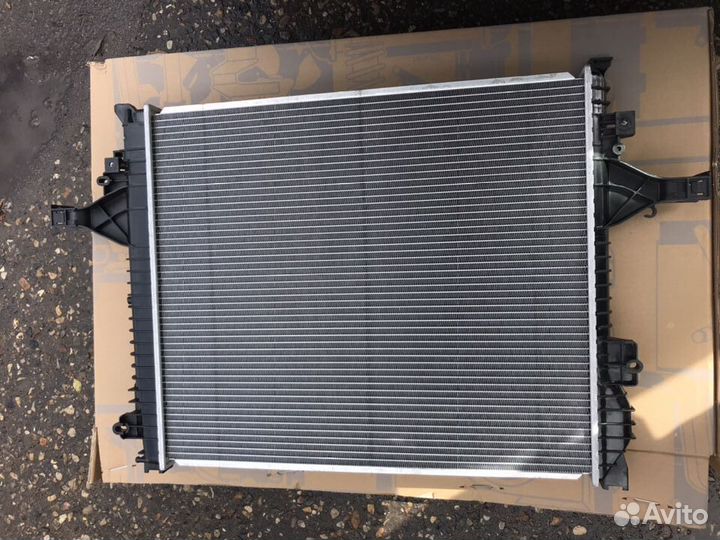Радиатор Volvo XC90 2.5 / 3.2 А/Т