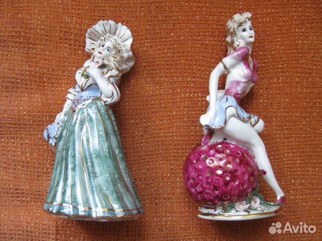 кисловодские статуэтки. статуэтки завода феникс кисловодск. дама с зонтиком фарфор кисловодск. кисловодский фарфор дед мороз. кисловодские статуэтки.
