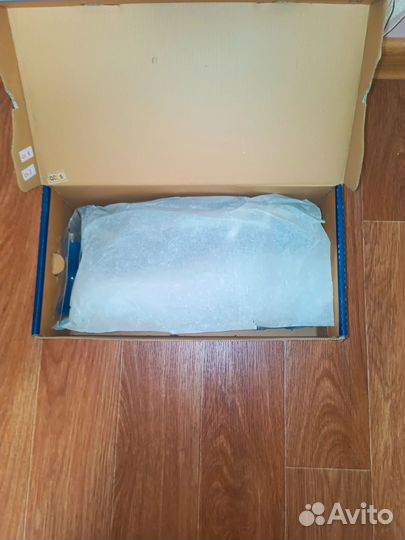 Шиповки asics