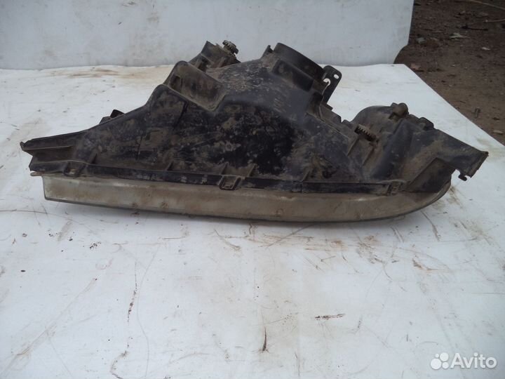 Фара правая Honda Cr-V