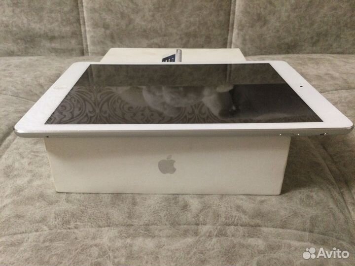 Планшет iPad air 128GB A1475