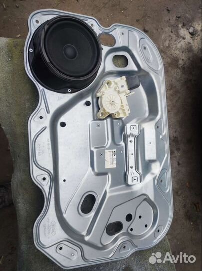 Стеклоподъемник для Ford Focus