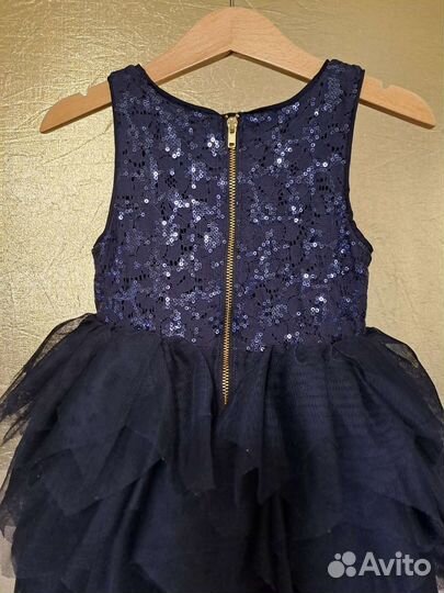 Платье праздничное