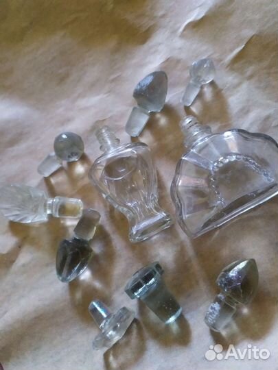 Пробки старинные флаконы от парфюма